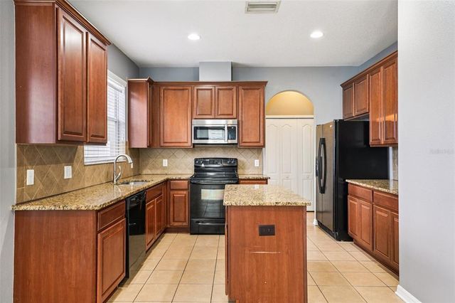 7509 TANGLE BEND DRIVE, Gibsonton, FL 33534