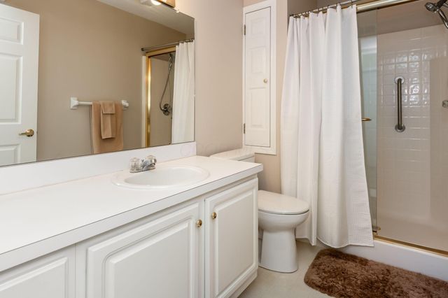 5935 N High Street, 305, Worthington, OH 43085
