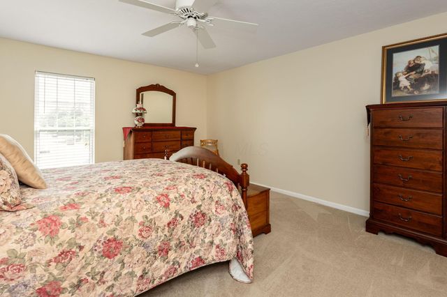 5935 N High Street, 305, Worthington, OH 43085