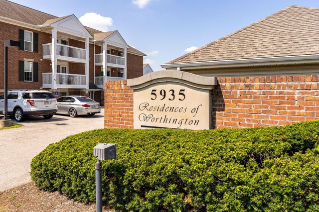 5935 N High Street, 305, Worthington, OH 43085