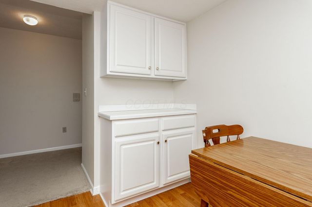 5935 N High Street, 305, Worthington, OH 43085