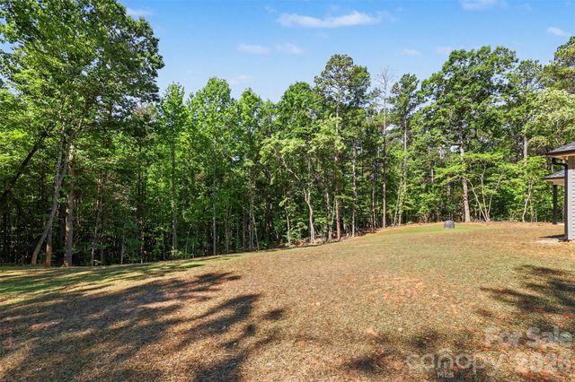 3299 Old Seine Road, Smyrna, SC 29743