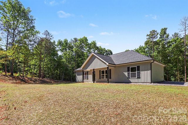 3299 Old Seine Road, Smyrna, SC 29743