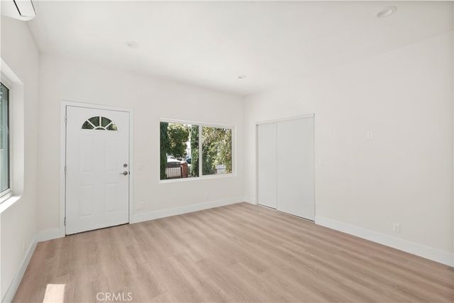 1530 N Mariposa, Hollywood, CA 90027