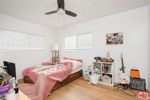 6632 Darby Avenue, Reseda (los Angeles), CA 91335