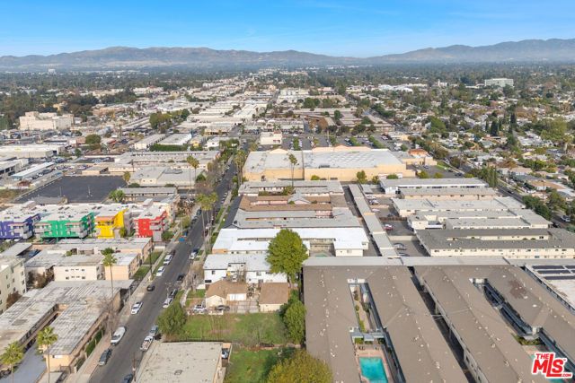 6632 Darby Avenue, Reseda (los Angeles), CA 91335