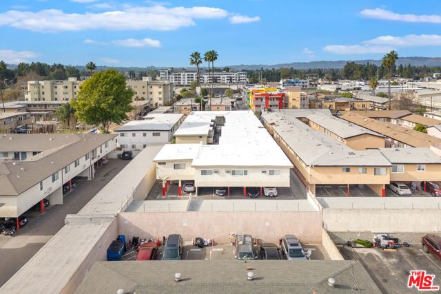 6632 Darby Avenue, Reseda (los Angeles), CA 91335