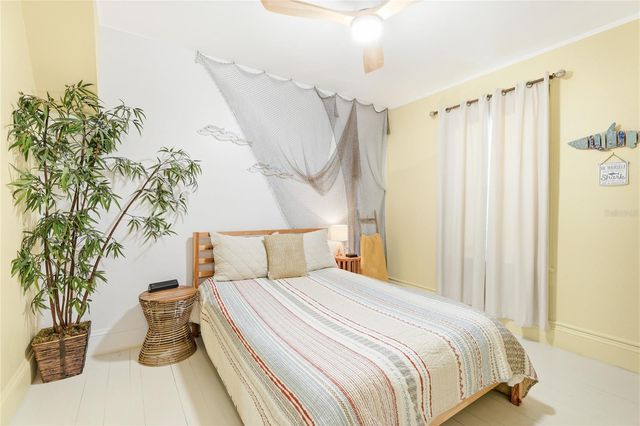 1374 20TH STREET, Sarasota, FL 34234