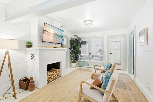 1374 20TH STREET, Sarasota, FL 34234