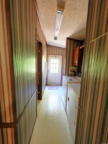 120 Kings Circle, Hatfield, AR 71945