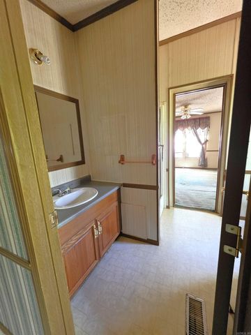 120 Kings Circle, Hatfield, AR 71945