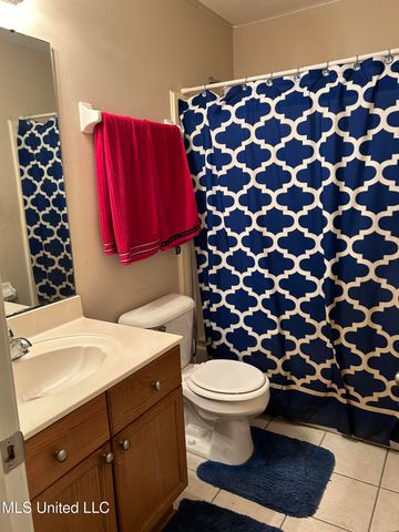 7402 Grandiflora Drive, Olive Branch, MS 38654