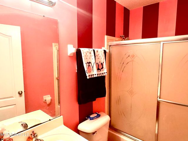 7402 Grandiflora Drive, Olive Branch, MS 38654