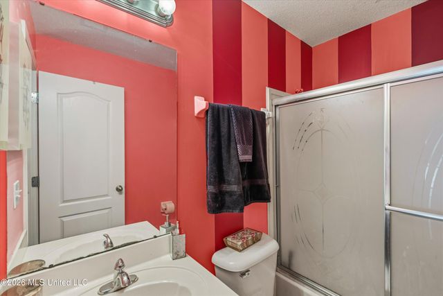 7402 Grandiflora Drive, Olive Branch, MS 38654