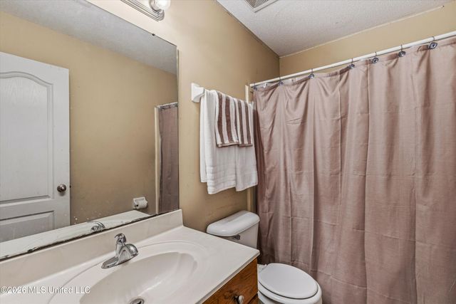 7402 Grandiflora Drive, Olive Branch, MS 38654