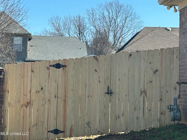 7402 Grandiflora Drive, Olive Branch, MS 38654