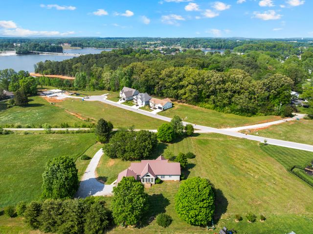925 N Vine St, Winchester, TN 37398