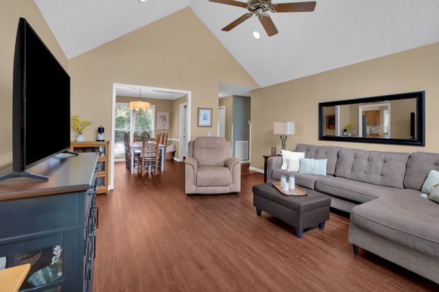 925 N Vine St, Winchester, TN 37398