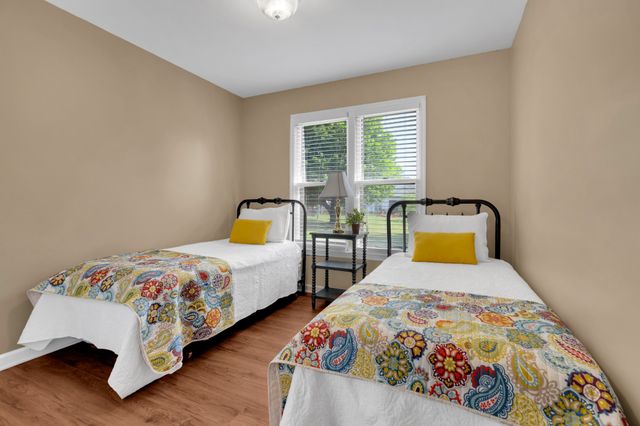 925 N Vine St, Winchester, TN 37398