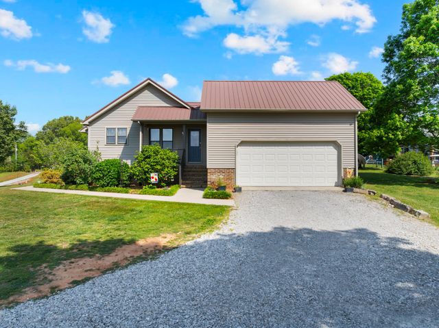 925 N Vine St, Winchester, TN 37398