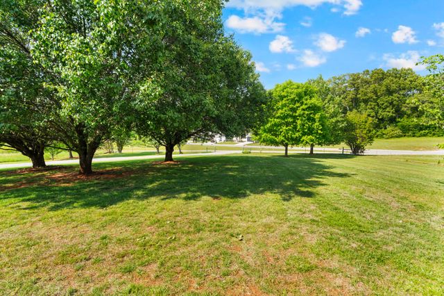 925 N Vine St, Winchester, TN 37398