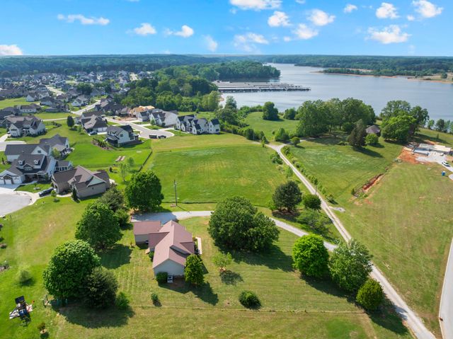 925 N Vine St, Winchester, TN 37398
