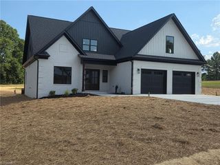 116 Corbin Lane, Lexington, NC 27295