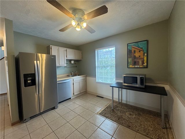 1402 Timberglen Drive, North Fayette, PA 15126