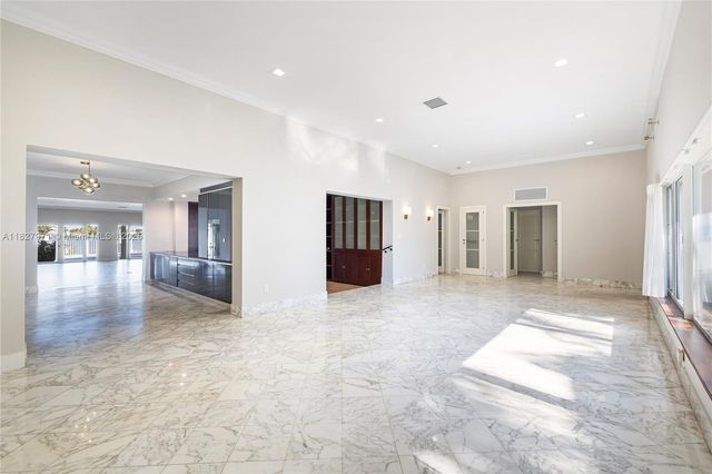 1375 N Biscayne Point Rd, Miami Beach, FL 33141