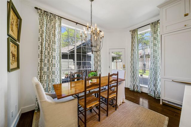 27 Wingspan Drive, The Woodlands, TX 77381