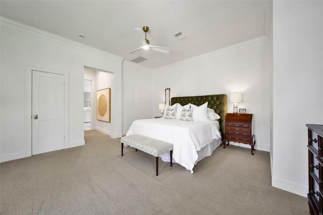 27 Wingspan Drive, The Woodlands, TX 77381