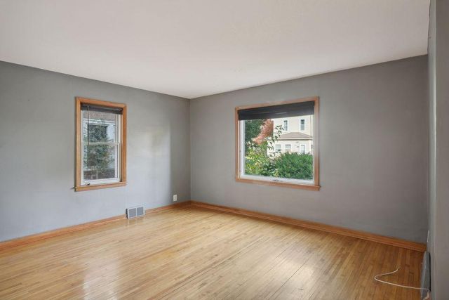 1318 5th Street NE, Minneapolis, MN 55413