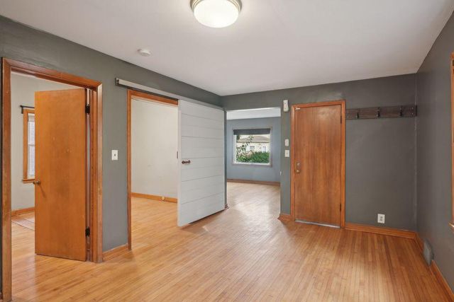 1318 5th Street NE, Minneapolis, MN 55413