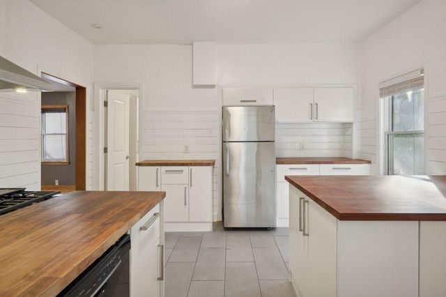 1318 5th Street NE, Minneapolis, MN 55413