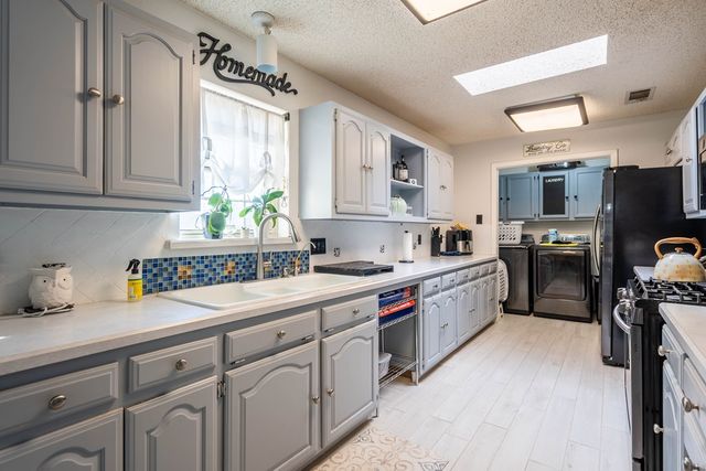 4901 Leisure Dr, Midland, TX 79703