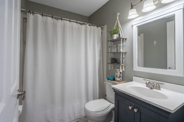 4901 Leisure Dr, Midland, TX 79703