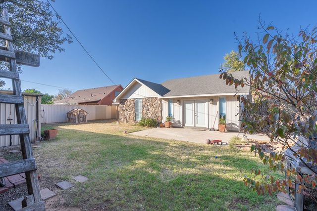 4901 Leisure Dr, Midland, TX 79703