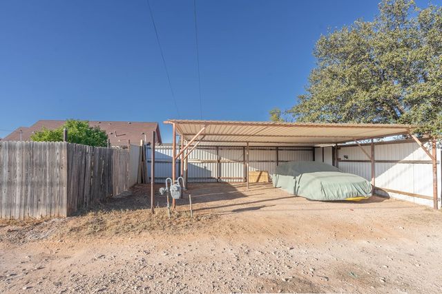 4901 Leisure Dr, Midland, TX 79703