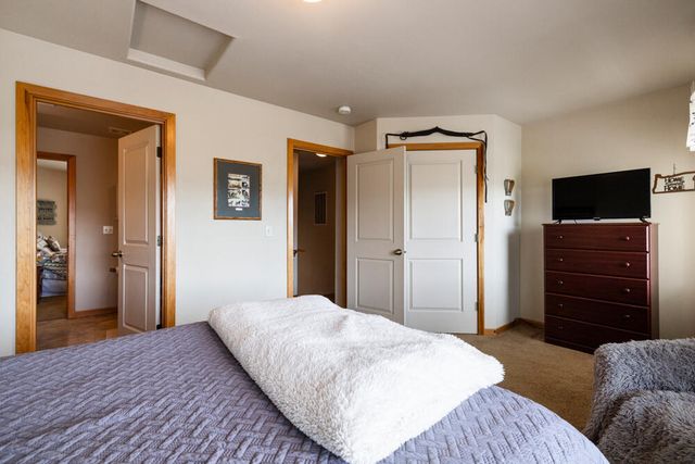 5015 Falcon Drive, Klamath Falls, OR 97601