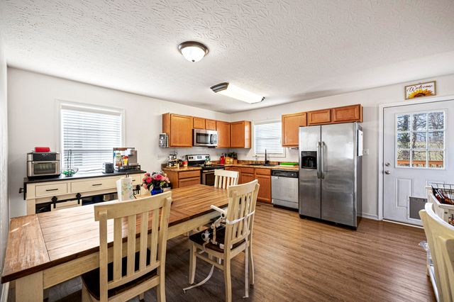 112 Newport Lane, Berea, KY 40403