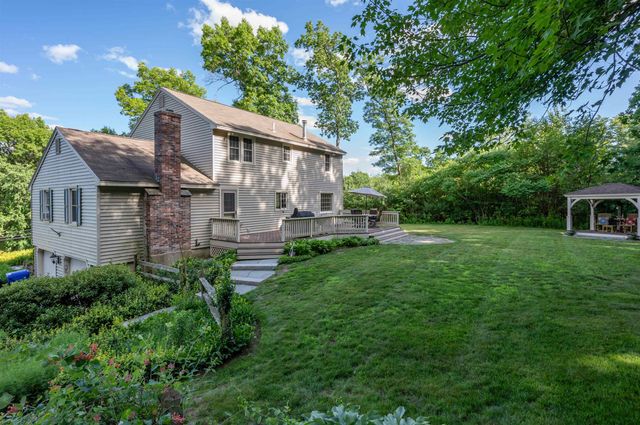 22 Beechwood Road, Hudson, NH 03051