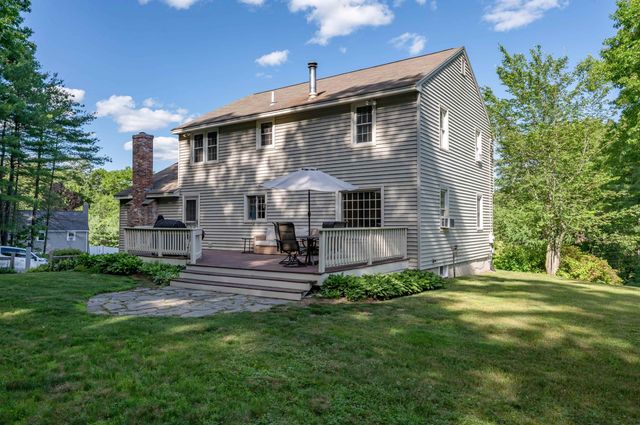 22 Beechwood Road, Hudson, NH 03051
