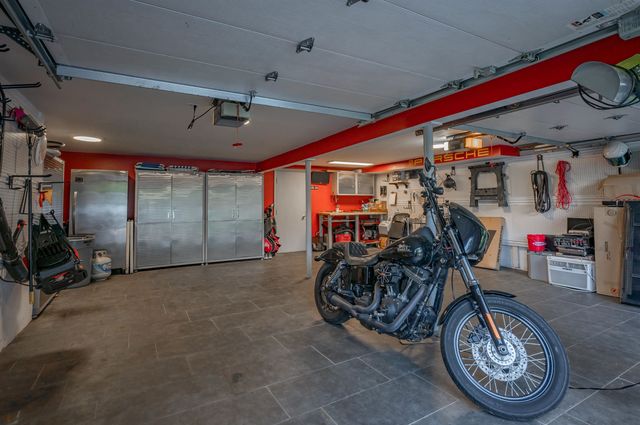 22 Beechwood Road, Hudson, NH 03051
