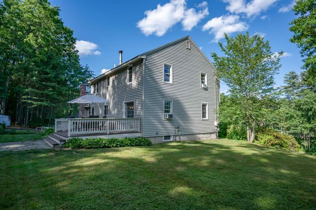 22 Beechwood Road, Hudson, NH 03051