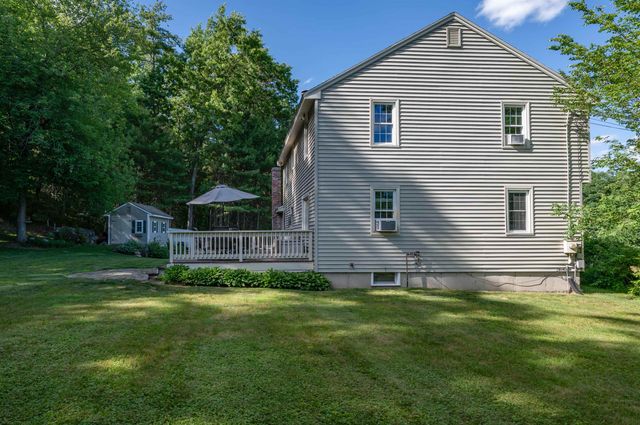 22 Beechwood Road, Hudson, NH 03051
