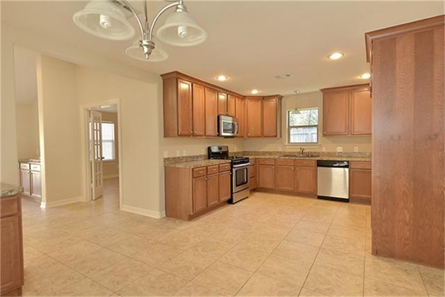 81 Yewleaf, The Woodlands, TX 77381