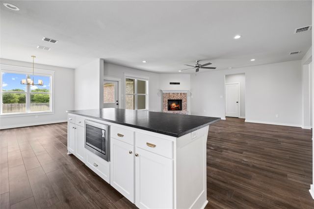 118 Sides Boulevard, Bullard, TX 75757