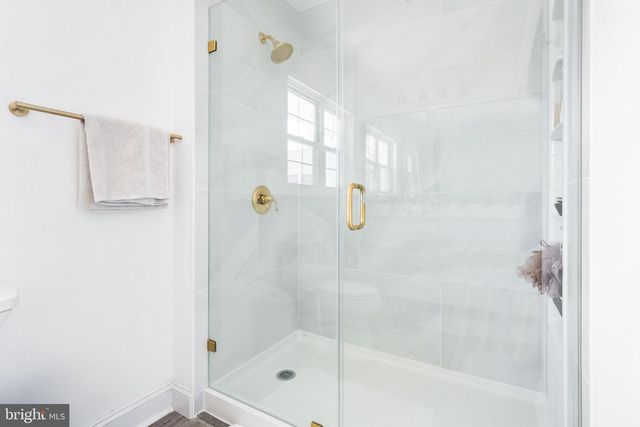 5020 RIVER RD, Bethesda, MD 20816