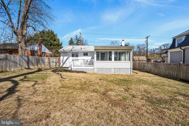 5020 RIVER RD, Bethesda, MD 20816