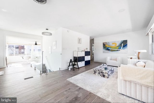 5020 RIVER RD, Bethesda, MD 20816